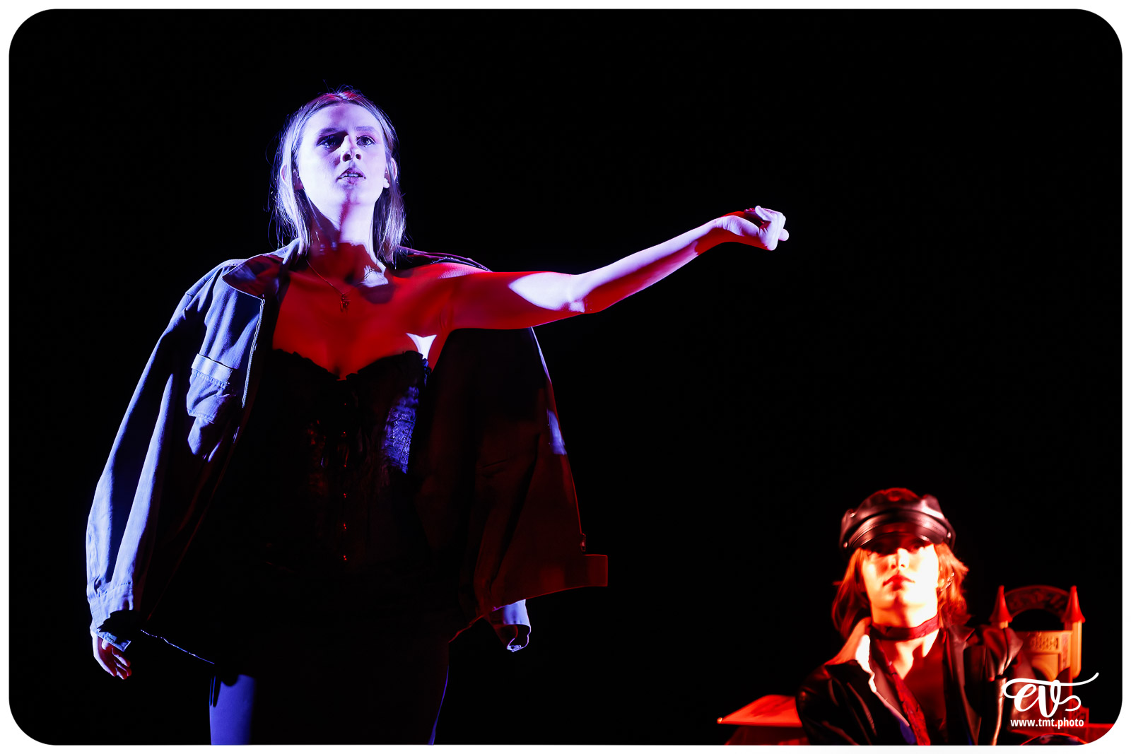 BLANCHE-NEIGE FOUTUE FORET